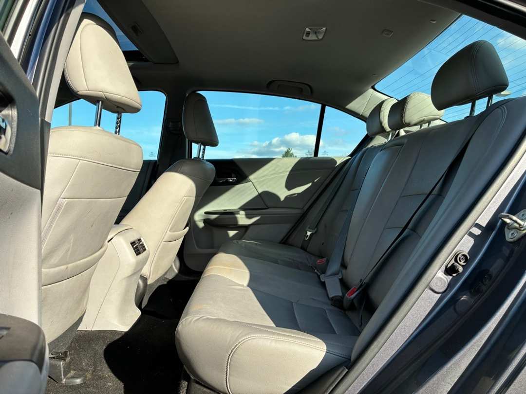 2015 Honda Accord EXL - Image 21