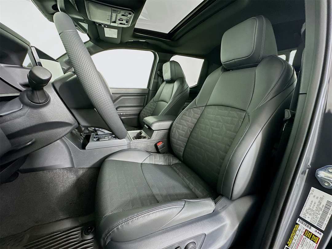 2025 Toyota Tacoma TRD OffRoad - Image 21