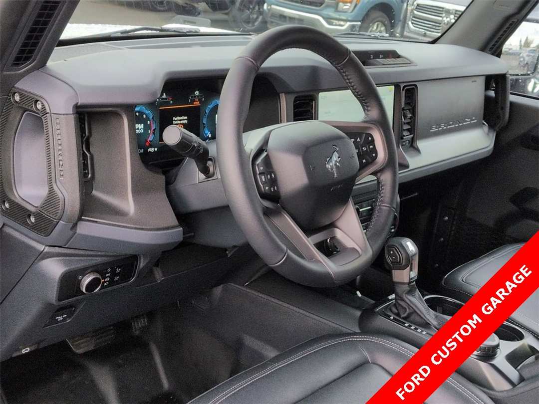 2025 Ford Bronco Big Bend - Image 11