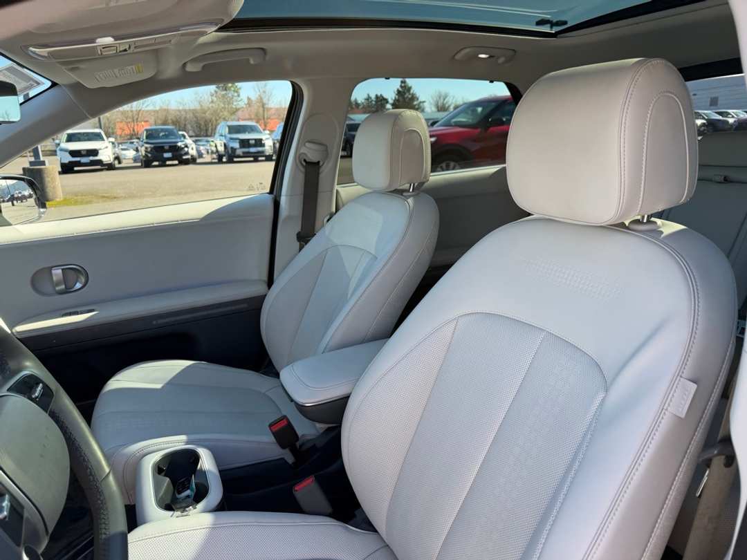 2024 Hyundai Ioniq 5 Limited - Image 16