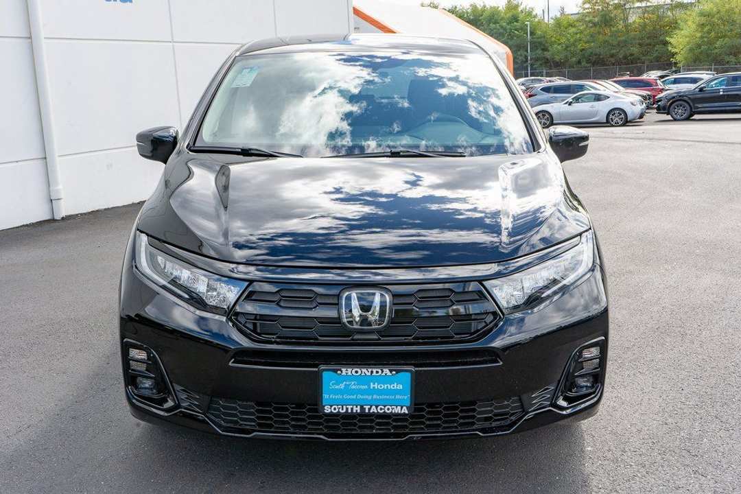 2026 Honda Odyssey Elite - Image 3