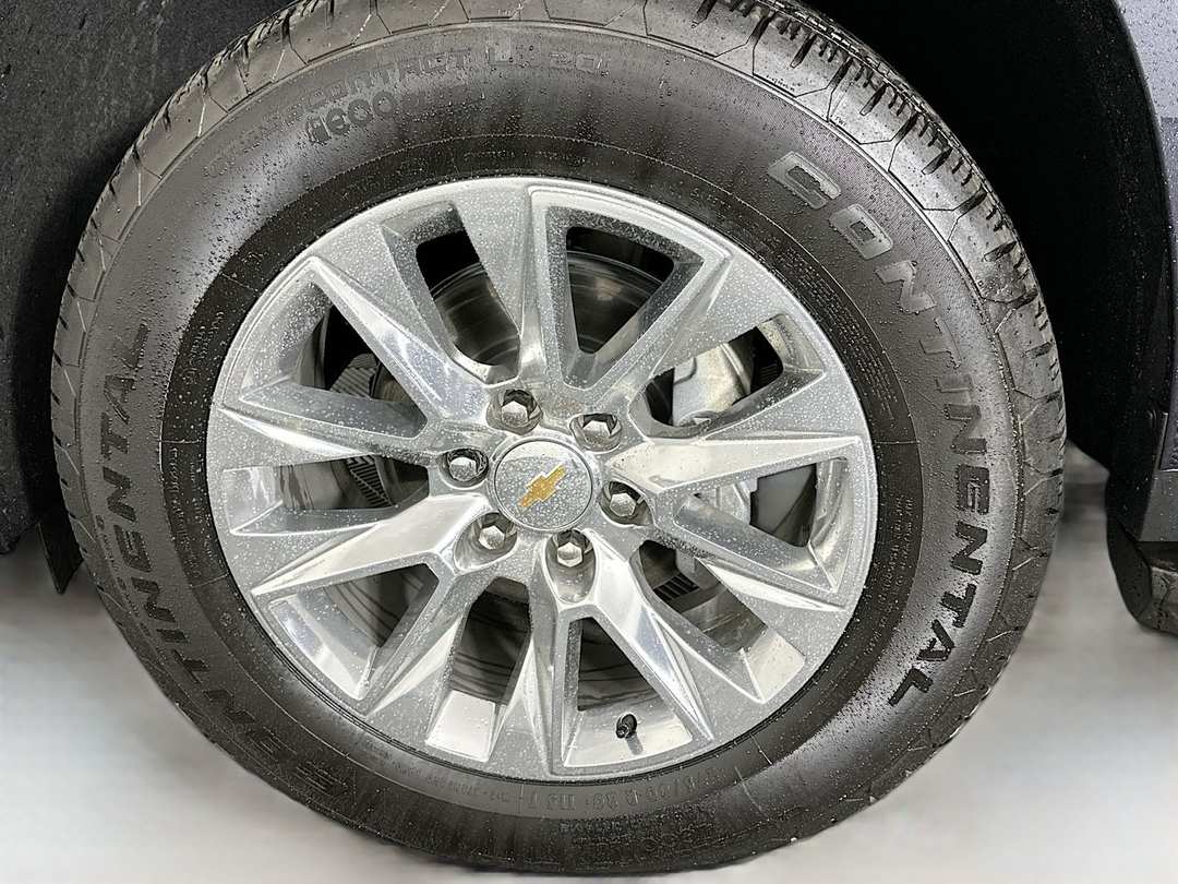 2025 Chevrolet Suburban Premier - Image 34