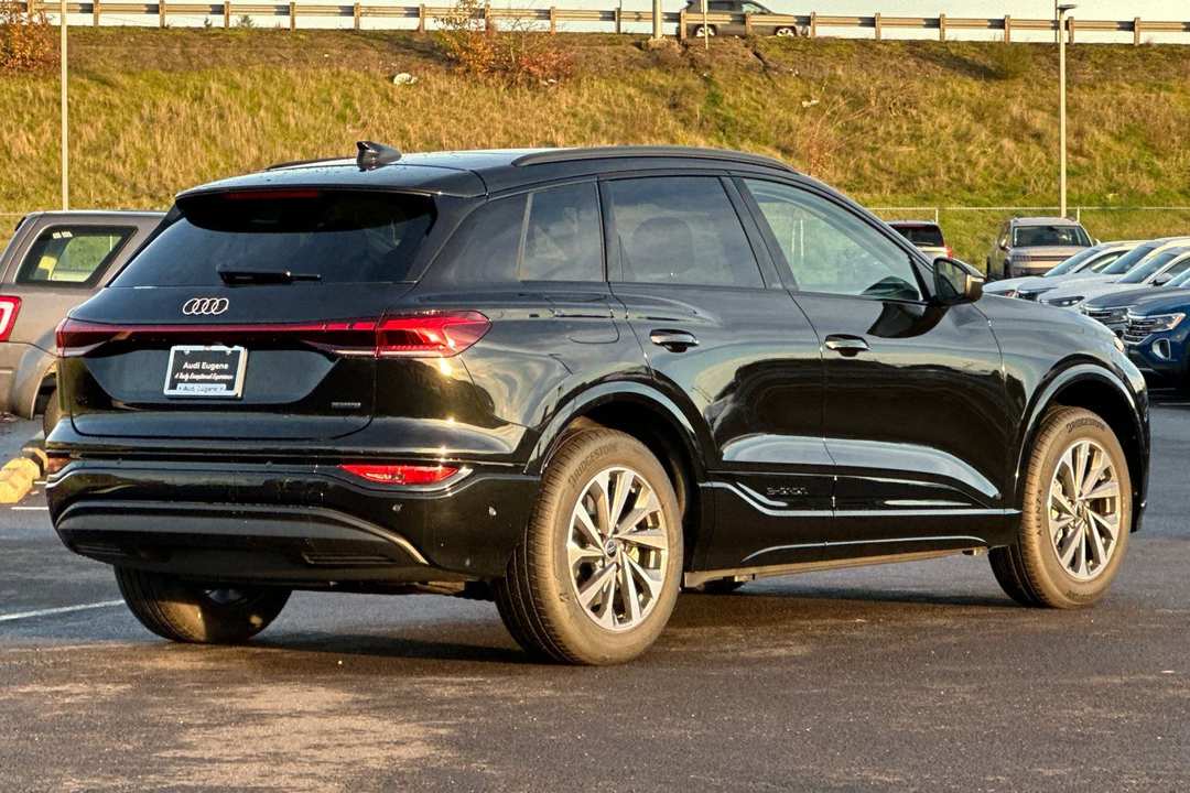 2025 Audi Q6 E-Tron Premium - Image 3