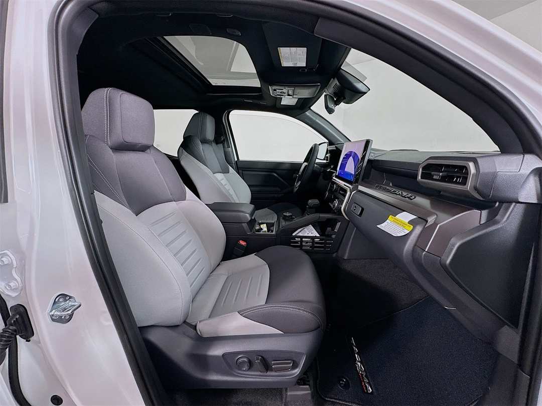 2026 Toyota Tacoma TRD OffRoad - Image 29