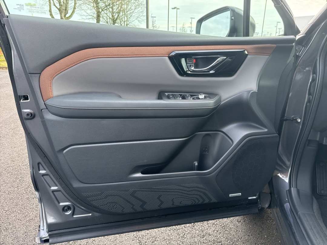 2026 Subaru Forester Sport - Image 11