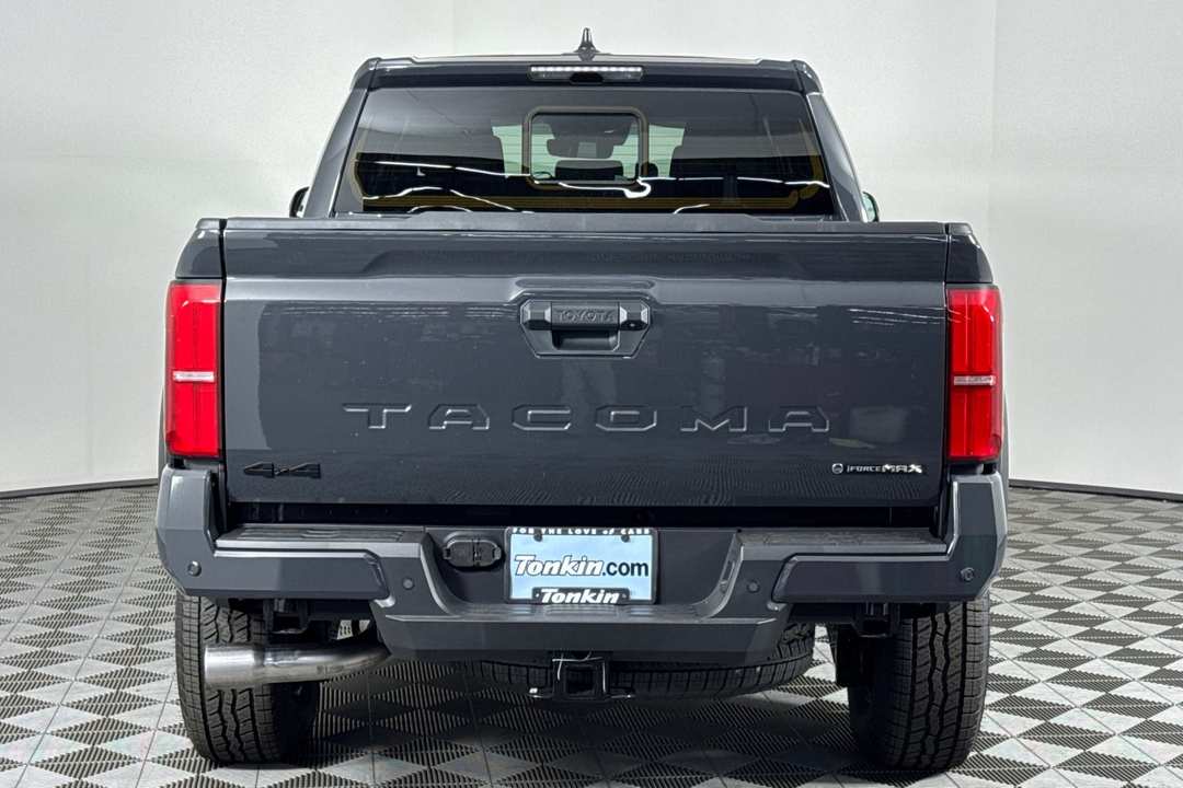 2025 Toyota Tacoma TRD Off Road - Image 5