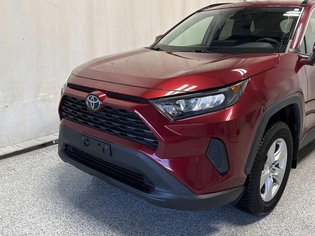 2019 Toyota Rav4 LE - Image 3