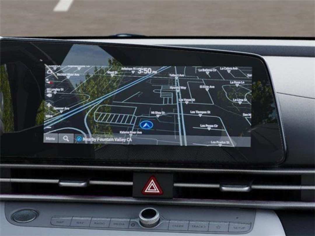 2026 Hyundai Elantra Limited - Image 13