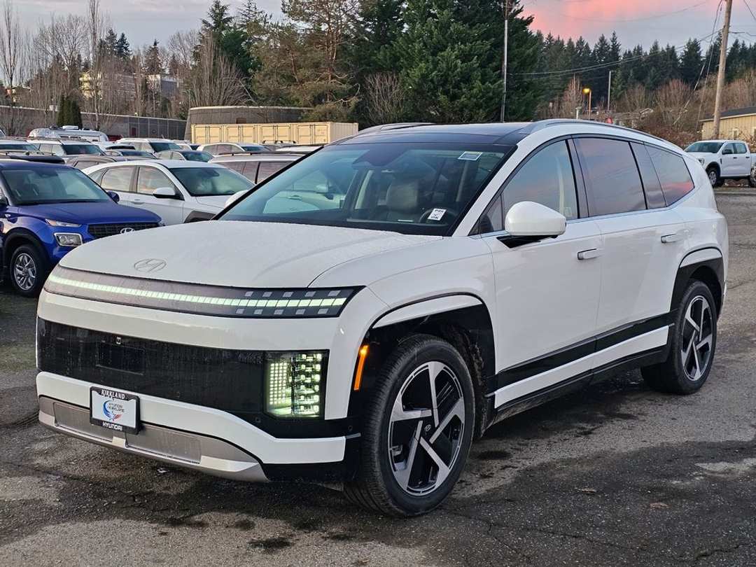 2026 Hyundai Ioniq 9 Performance Limited - Image 3