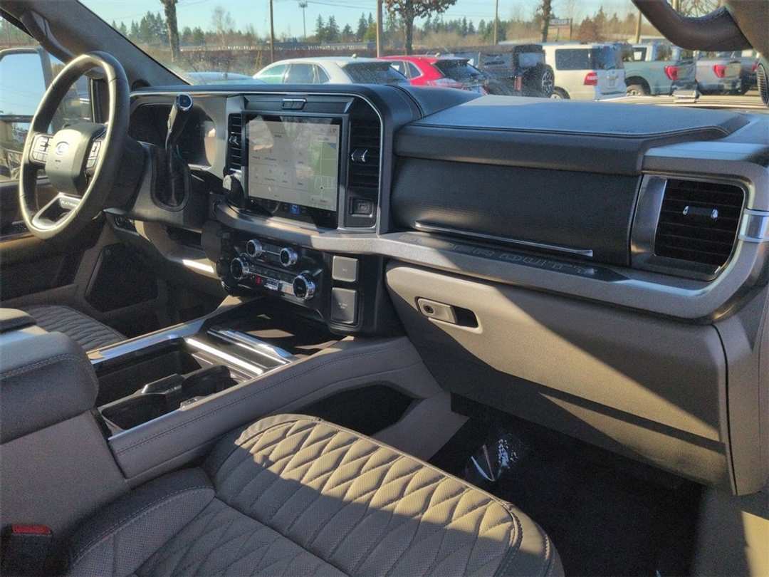 2026 Ford F-350Sd Platinum - Image 33