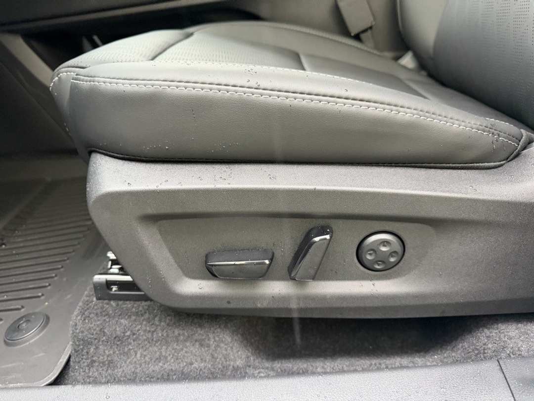 2026 Nissan Murano Platinum - Image 15