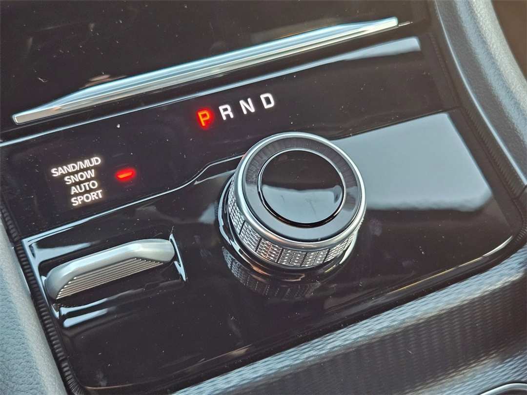 2025 Jeep Grand Cherokee Limited - Image 18