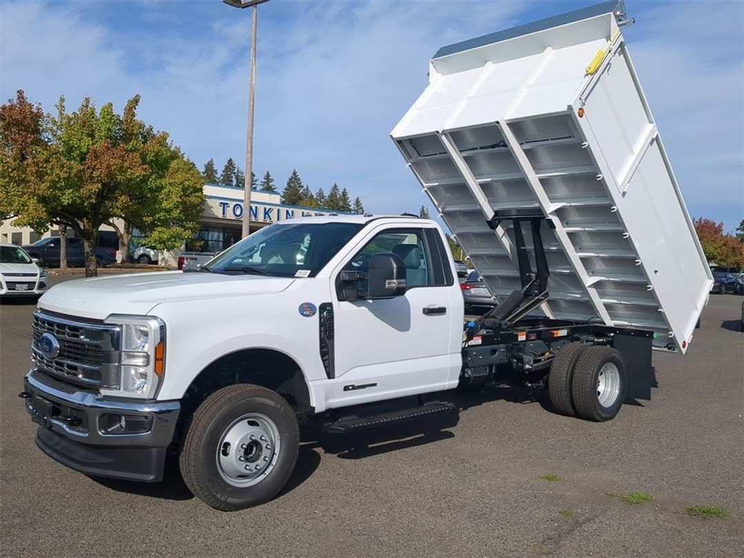 2024 Ford F-350Sd XL - Image 30