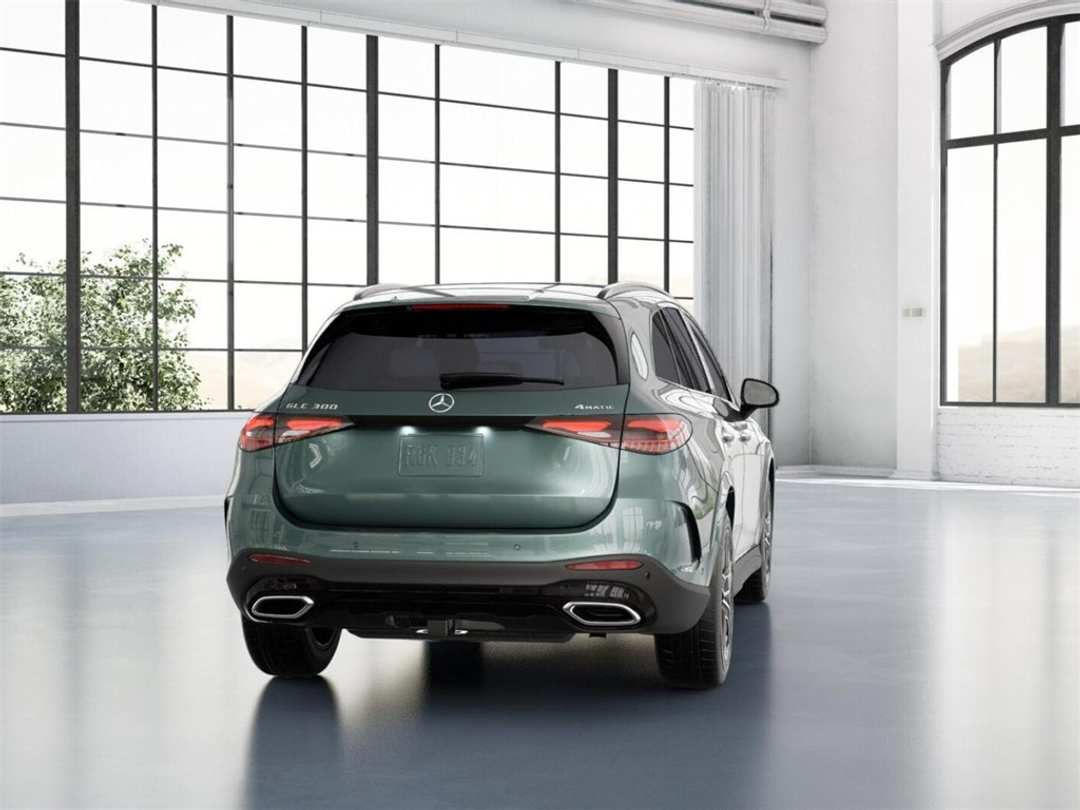 2026 Mercedes-Benz GLC GLC 300 - Image 24