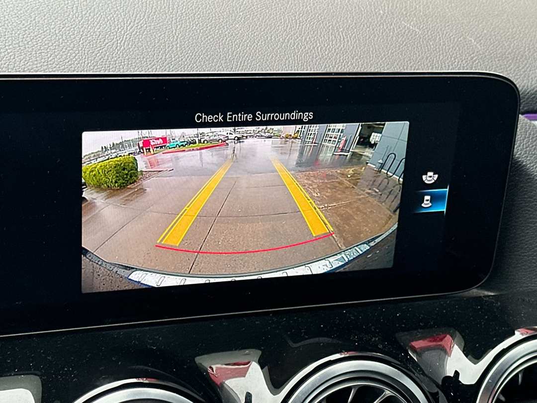 2022 Mercedes-Benz GLA GLA 250 - Image 18