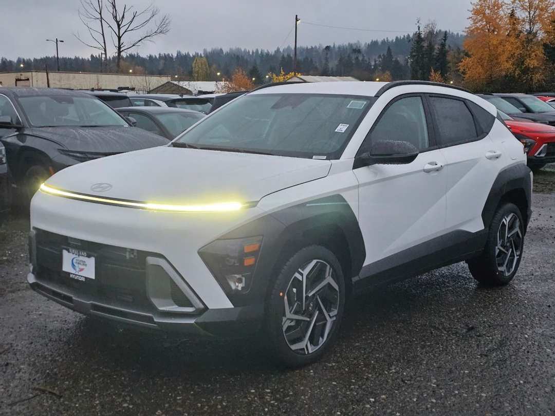 2026 Hyundai Kona SEL Premium - Image 3