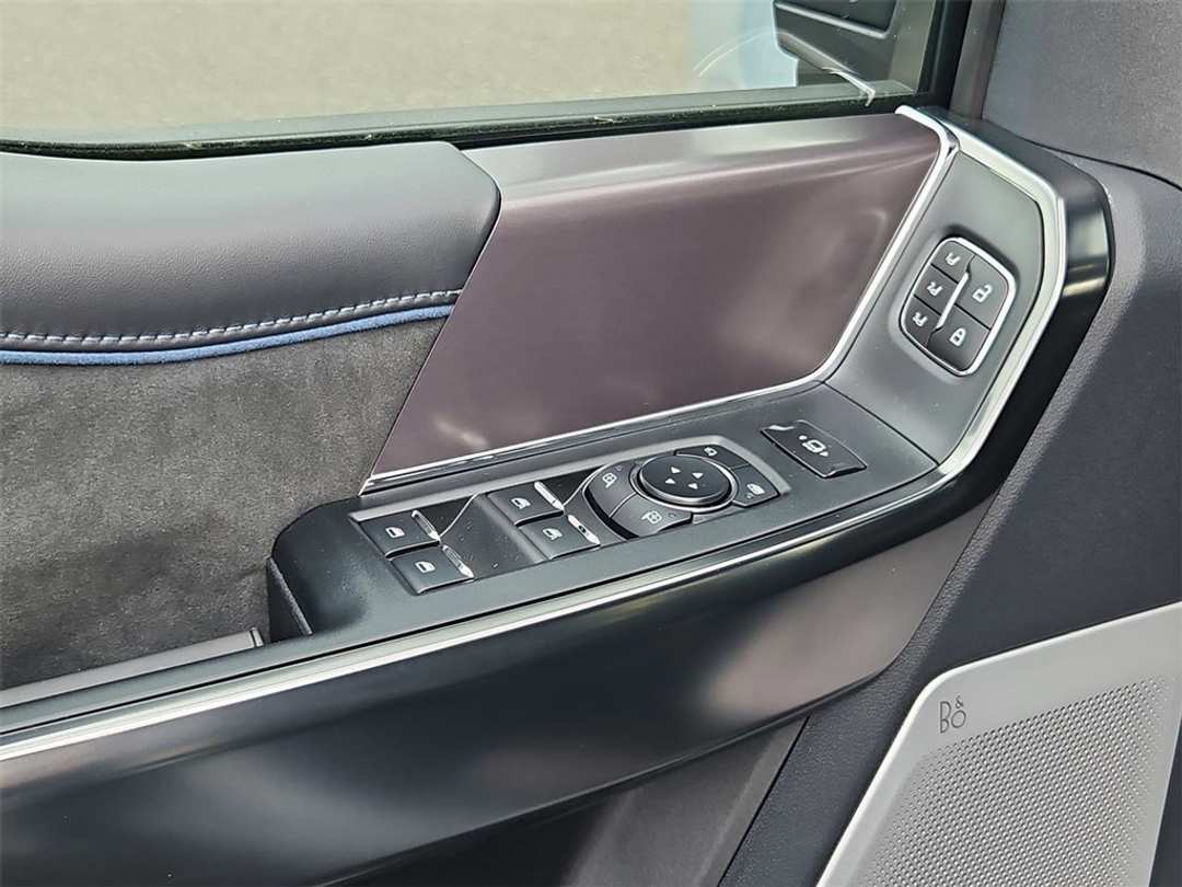 2026 Ford F-250Sd Platinum - Image 10