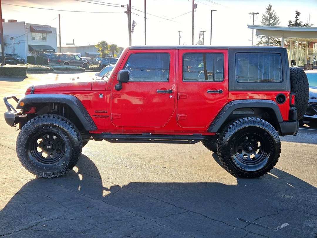 2017 Jeep Wrangler Unlimited Sport - Image 3