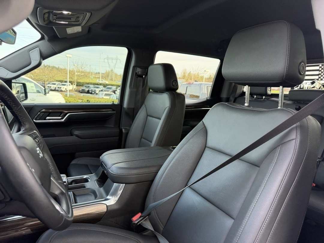 2025 Chevrolet Silverado 1500 LT Trail Boss - Image 16