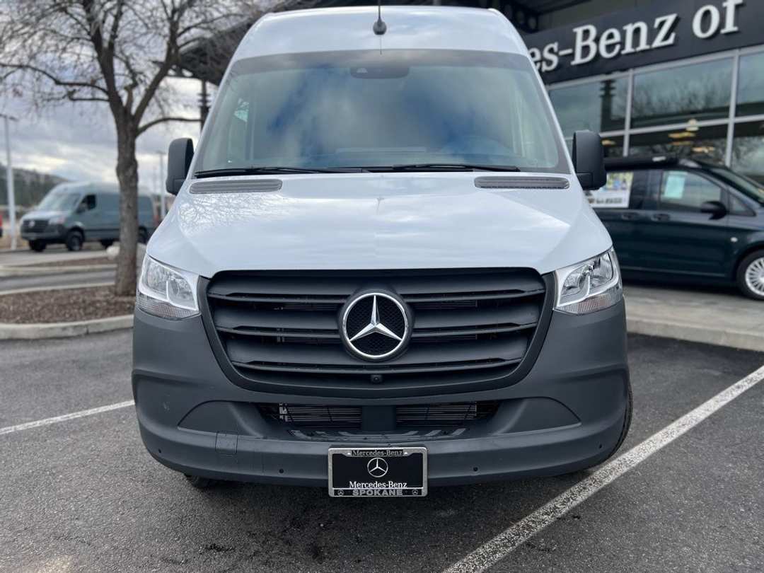 2024 Mercedes-Benz Sprinter 2500 Cargo 144 WB - Image 3