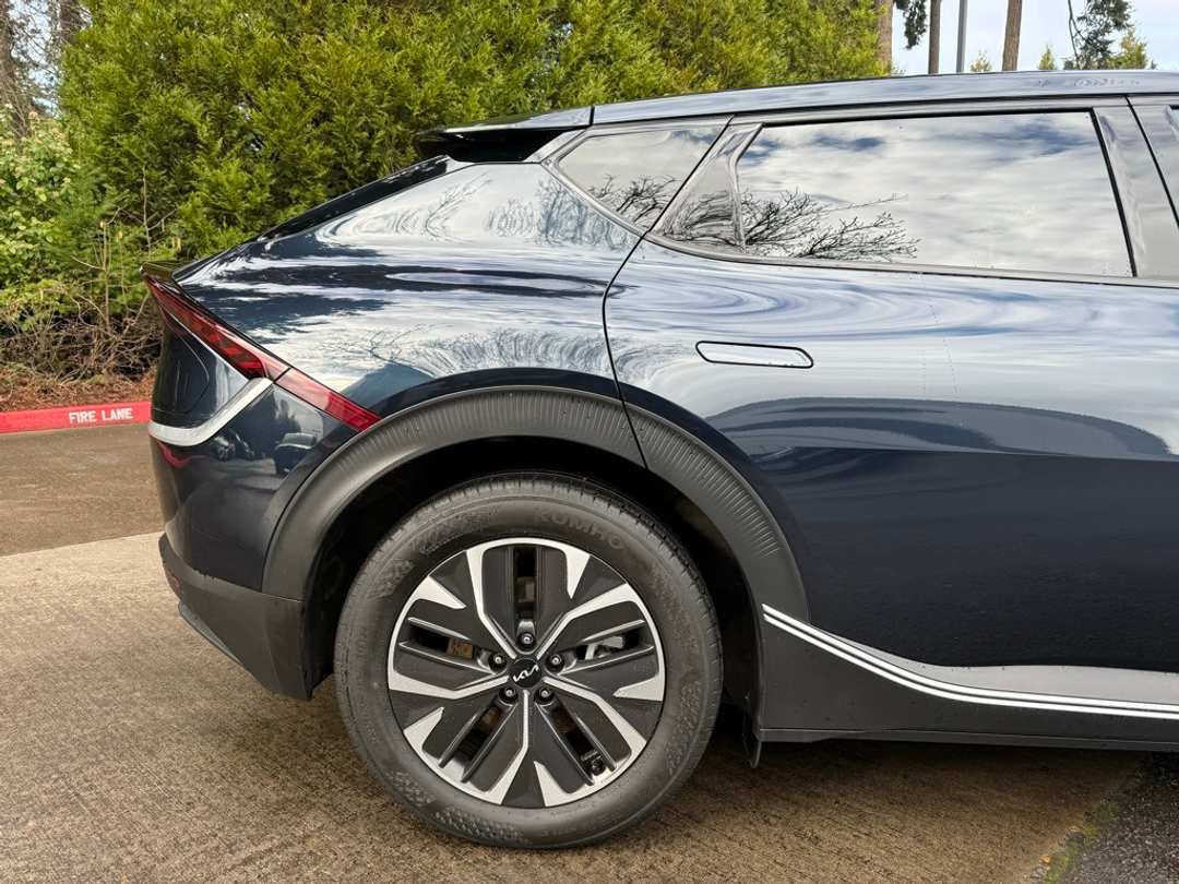 2024 Kia Ev6 Light - Image 15