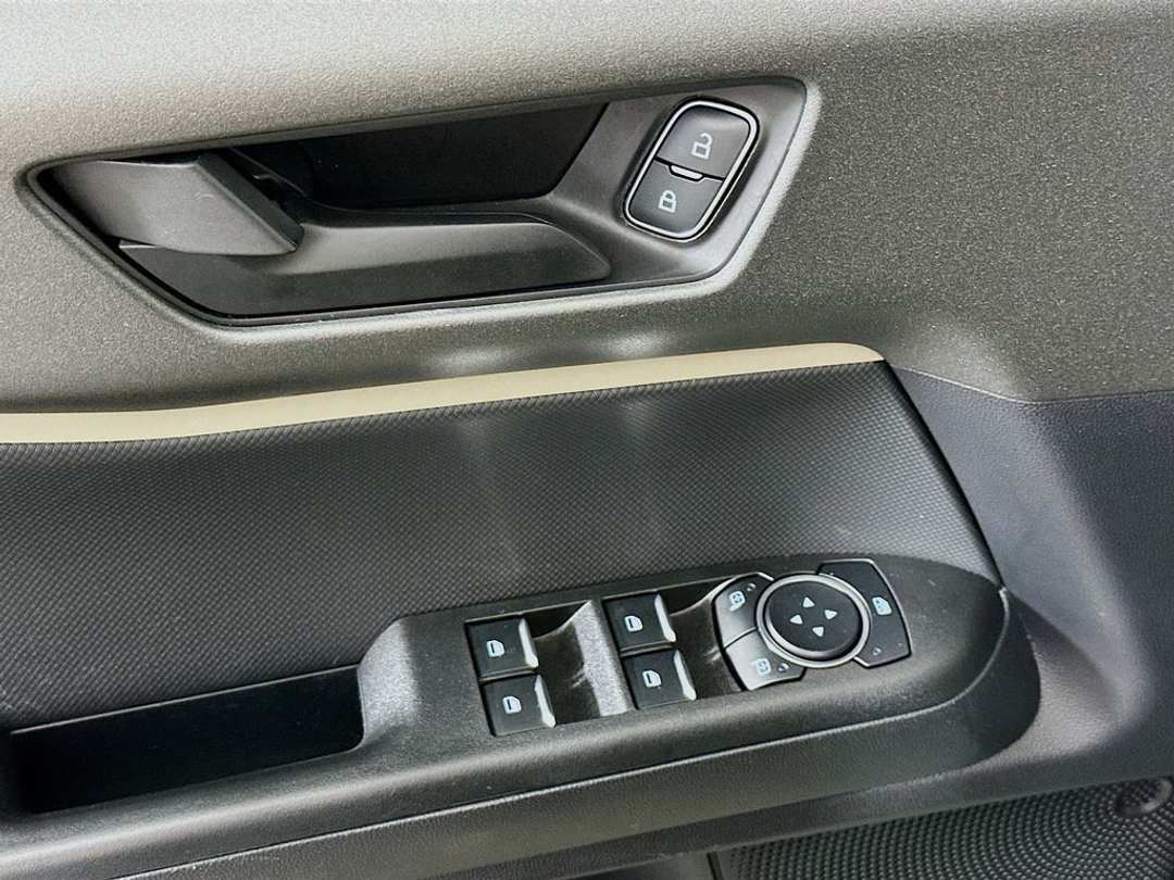 2025 Ford Bronco Sport Big Bend - Image 18