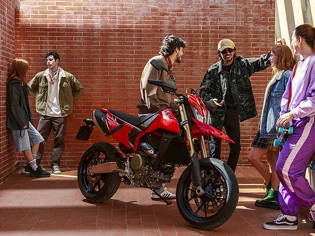 2024 Ducati Hypermotard 698 Mono - Image 24