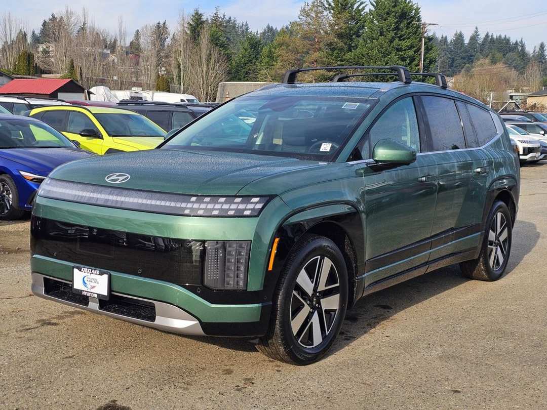 2026 Hyundai Ioniq 9 SEL - Image 3