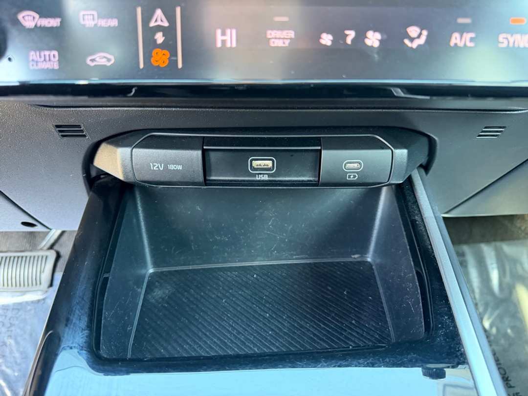 2024 Kia Niro LX - Image 25