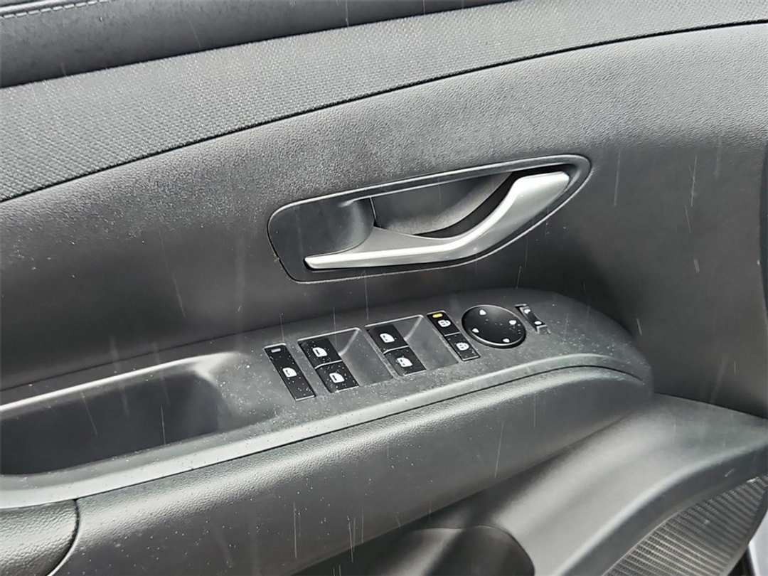 2025 Hyundai Tucson SEL Convenience - Image 11