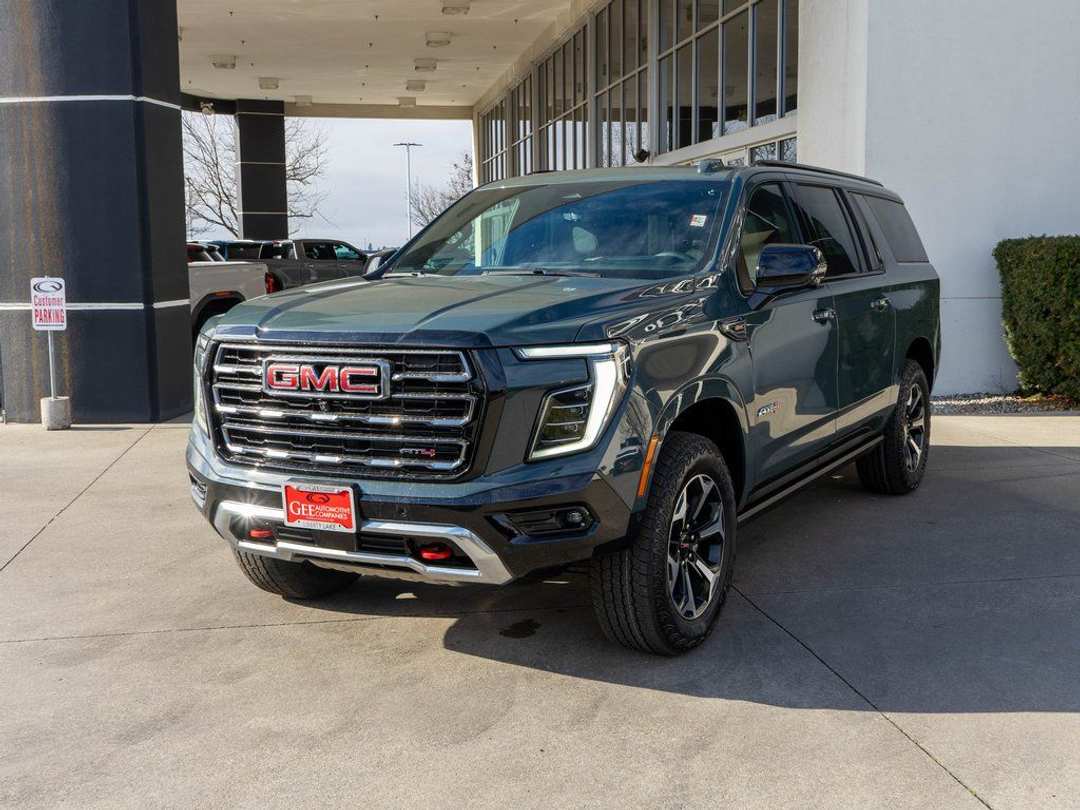 2026 GMC Yukon Xl AT4 - Image 3
