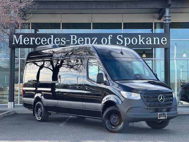 2025 Mercedes-Benz Sprinter 2500 Passenger 170 WB