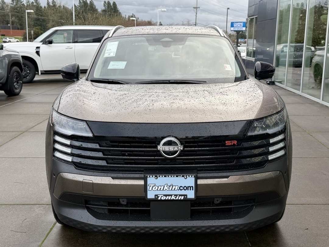 2026 Nissan Kicks SR - Image 3