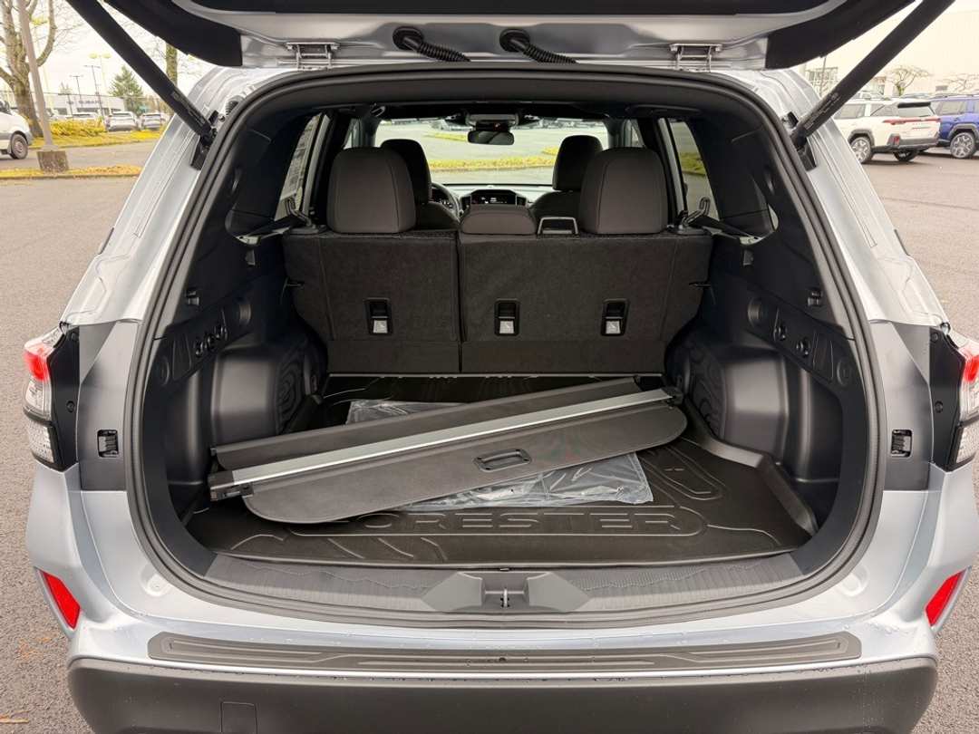 2026 Subaru Forester Premium - Image 18