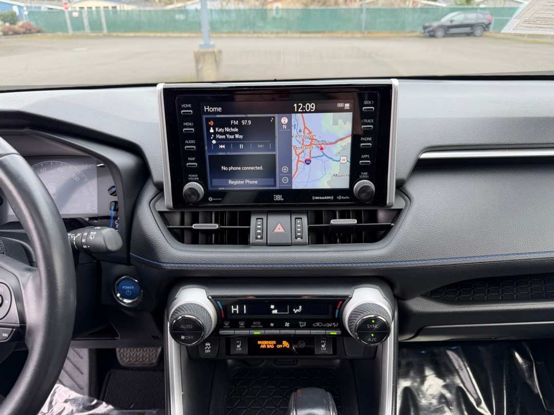 2020 Toyota Rav4 XSE - Image 22