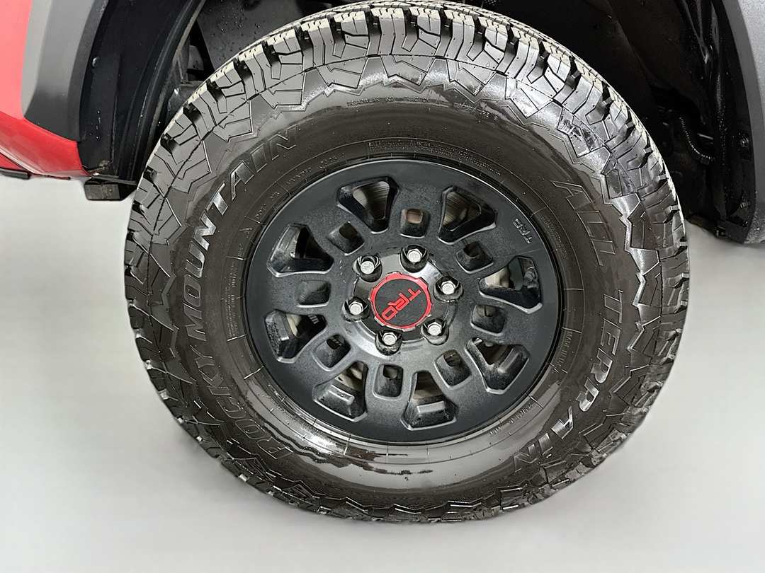 2017 Toyota Tacoma TRD Pro - Image 31