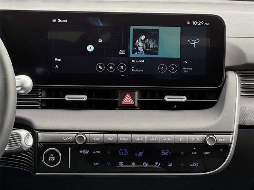 2025 Hyundai Ioniq 5 SE - Image 19