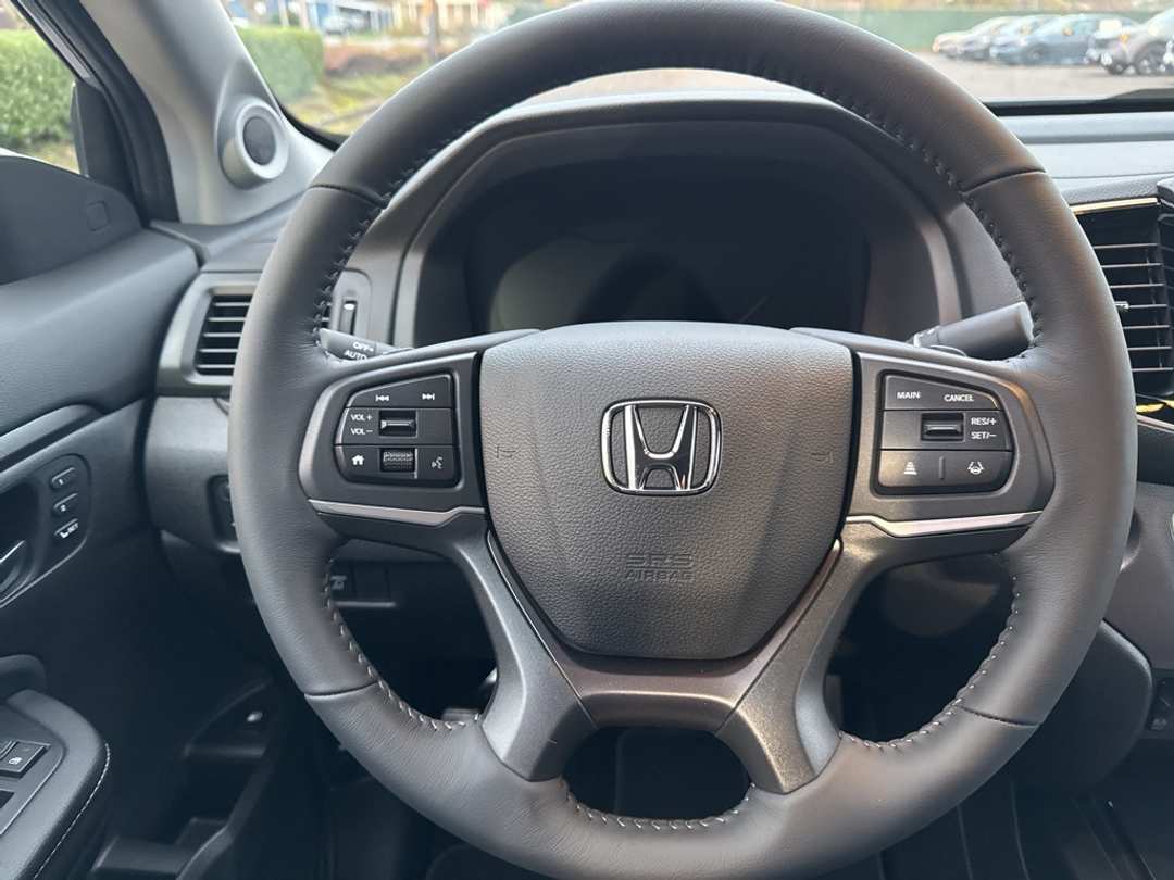 2026 Honda Ridgeline RTL - Image 29