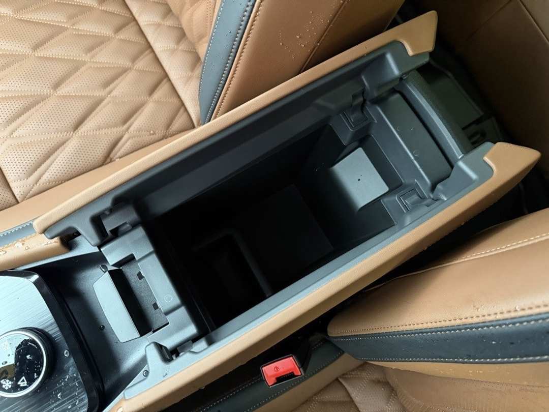 2026 Nissan Rogue Platinum - Image 28