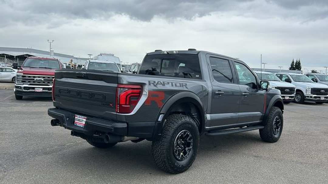 2025 Ford F-150 Raptor - Image 3