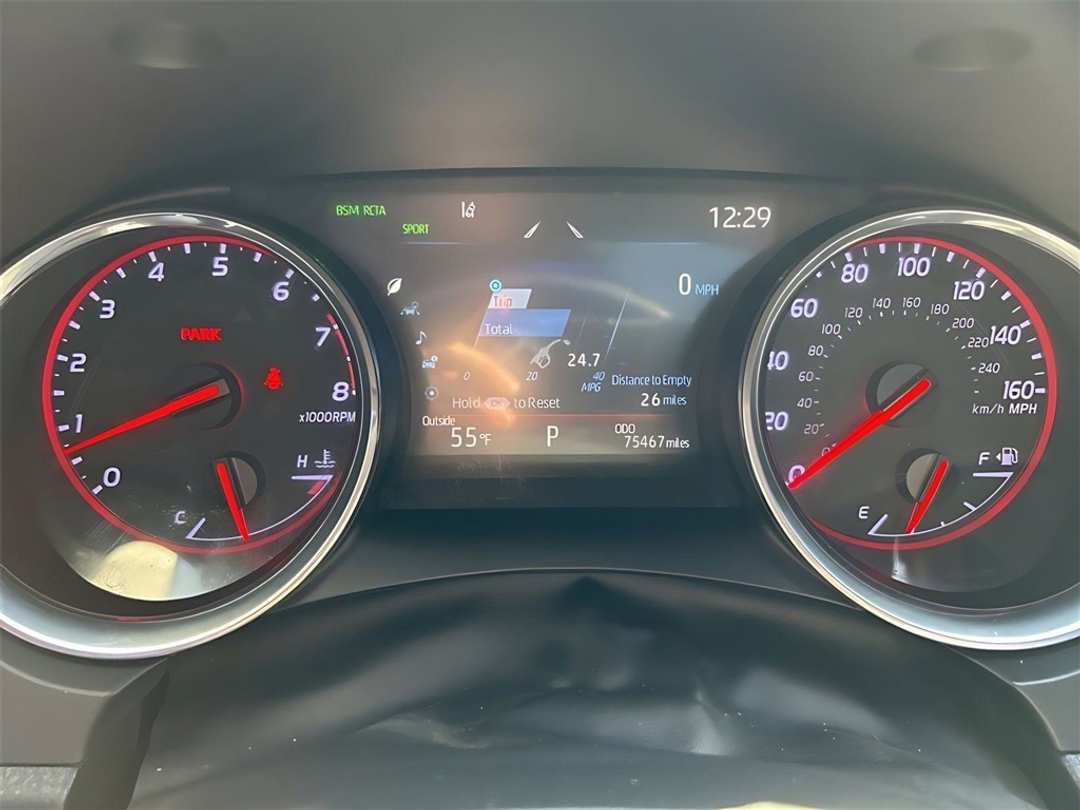 2019 Toyota Camry XSE - Image 15