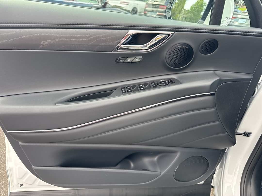 2026 Genesis Gv80 3.5T Prestige - Image 16