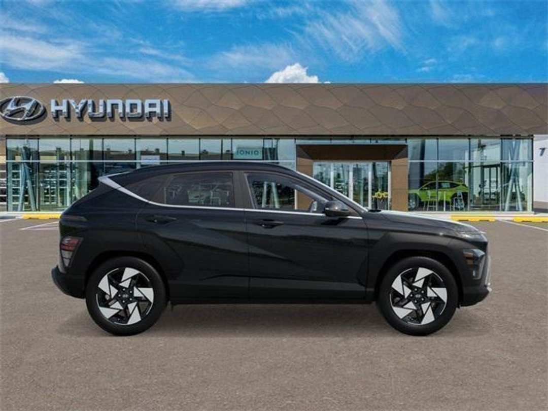 2026 Hyundai Kona Limited - Image 7