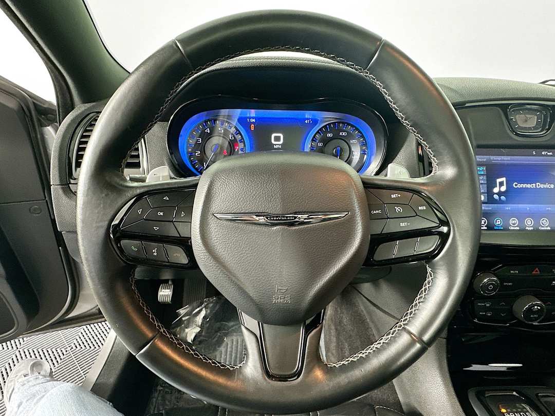 2017 Chrysler 300 S - Image 12