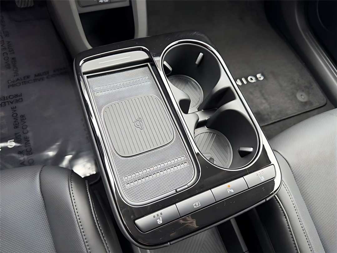 2026 Hyundai Ioniq 5 SEL - Image 24