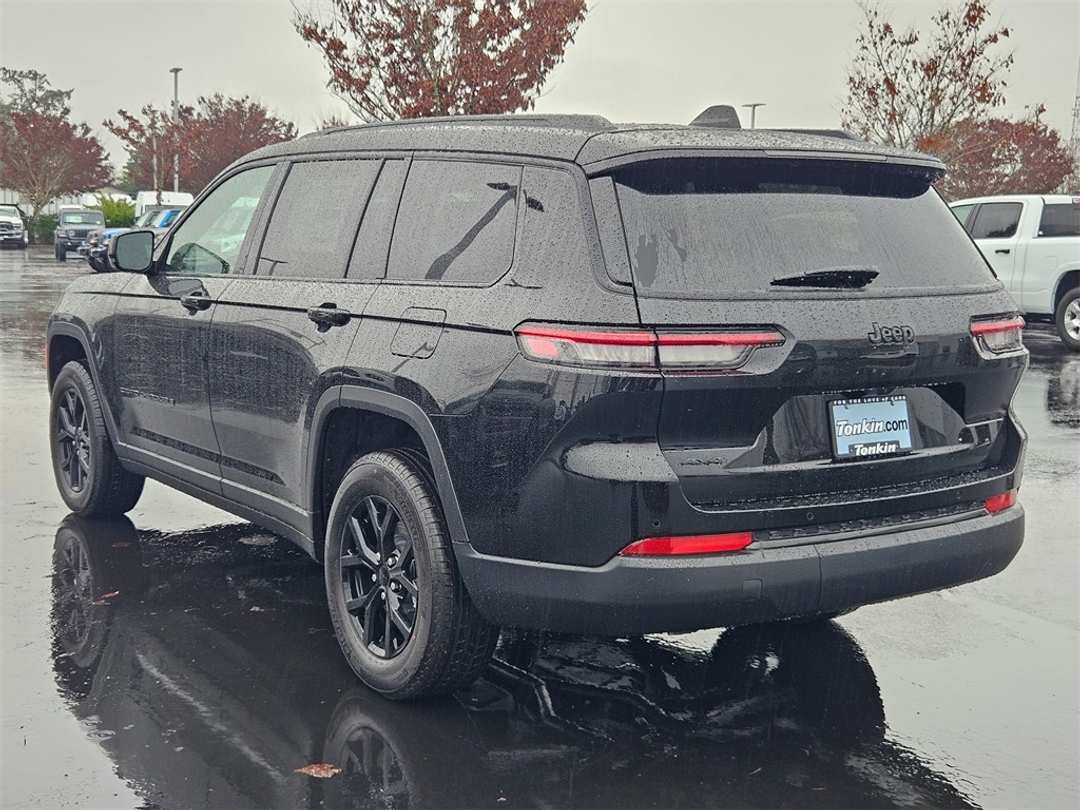 2025 Jeep Grand Cherokee L Altitude X - Image 4