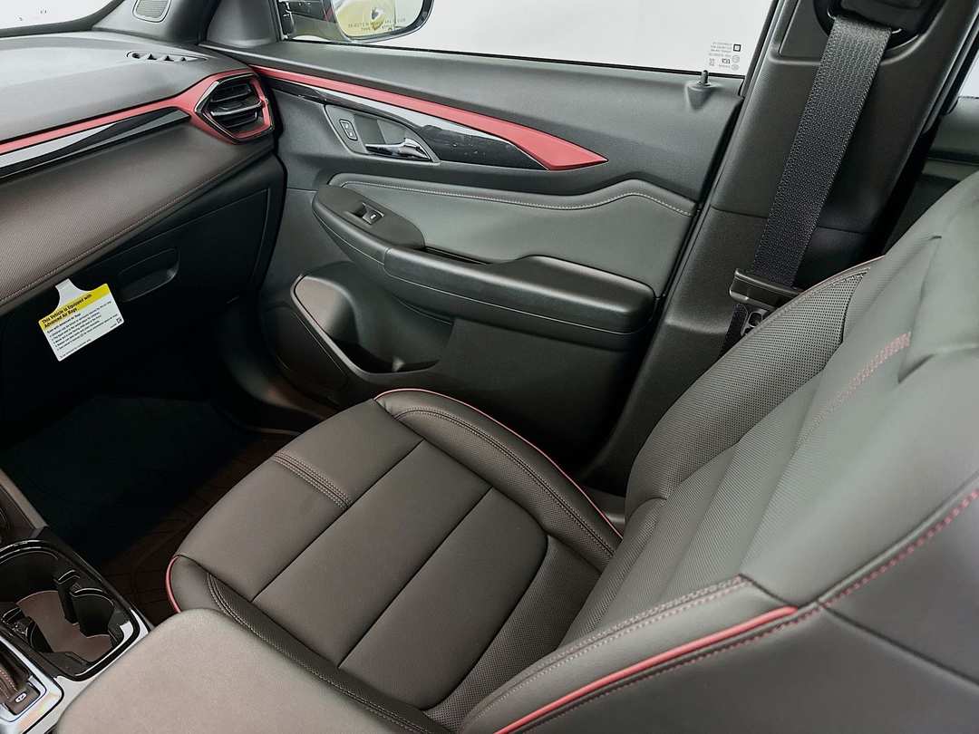 2025 Chevrolet Trailblazer RS - Image 24