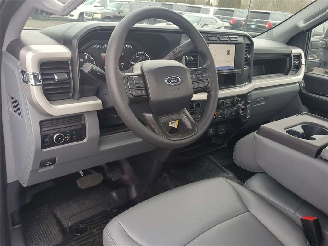 2024 Ford F-550Sd XL - Image 11