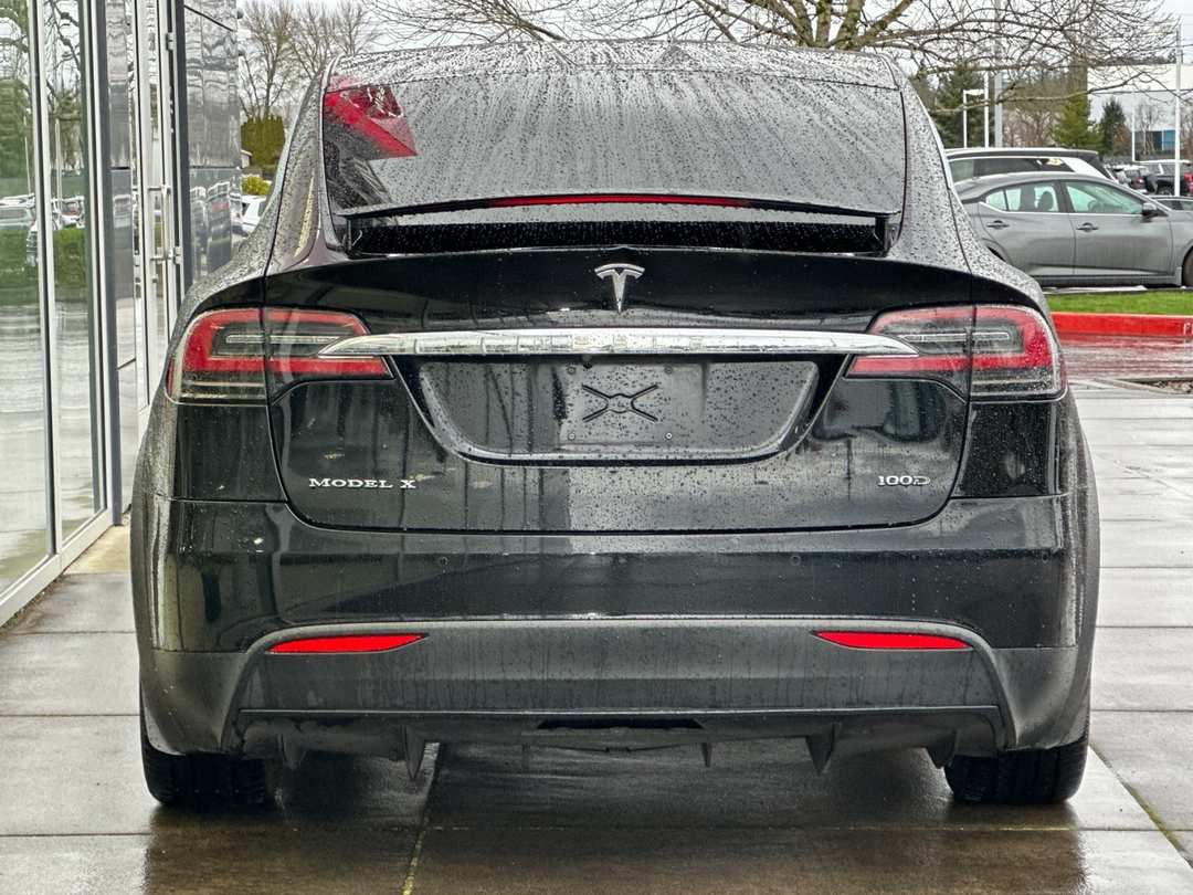 2018 Tesla Model X 100D - Image 4