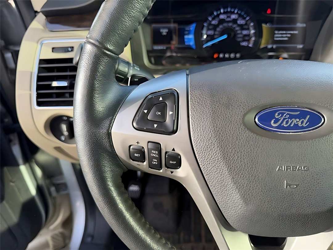 2019 Ford Flex Limited - Image 16